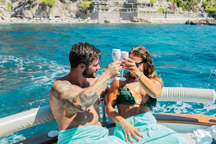 Positano & Amalfi Small Group Boat Tour from Rome with Fast Train