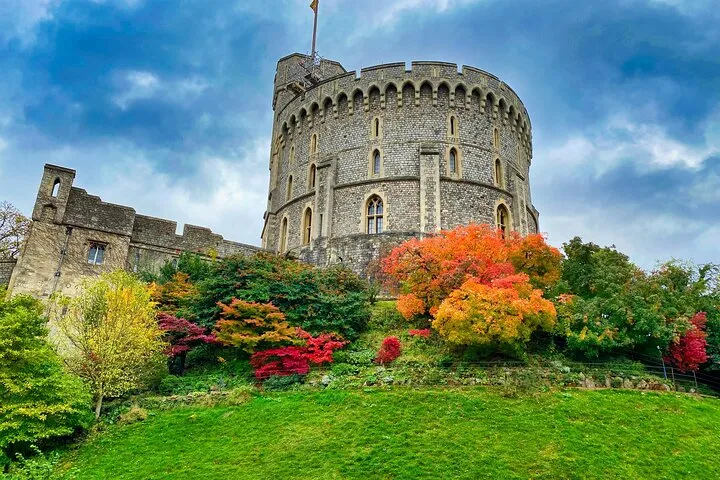Windsor Castle and Southampton Cruise Port Transfer from London