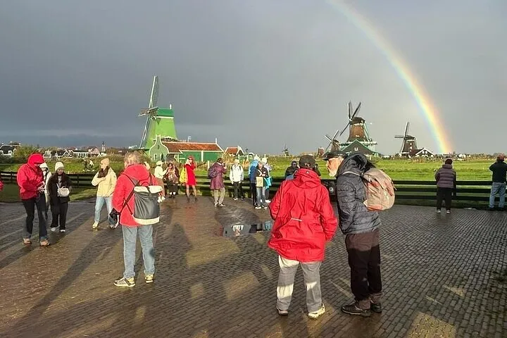 Private Tour from Amsterdam to Zaanse Schans and Giethoorn