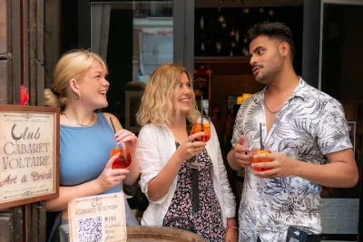 Rome Night Tipsy Tour & Bar Crawl with Forbidden History