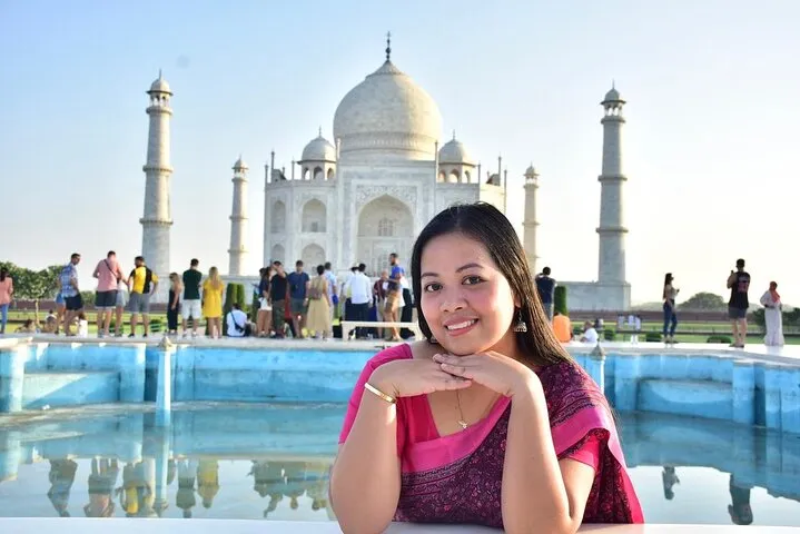 Overnight Taj Mahal trip From Delhi