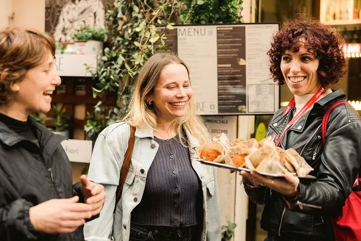 Private Rome Food Tour in Trastevere at Night