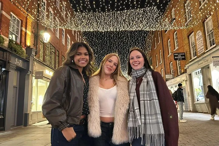 London Christmas Lights Walking Tour with a Local Guide