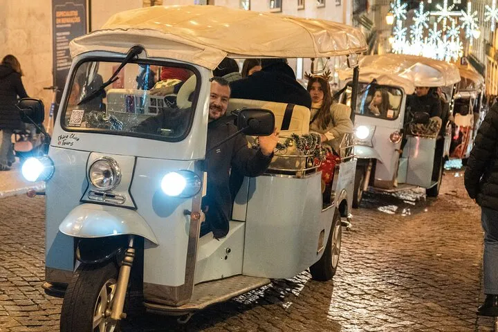 Lisbon Christmas Lights Tuk-Tuk Tour with Local Guide