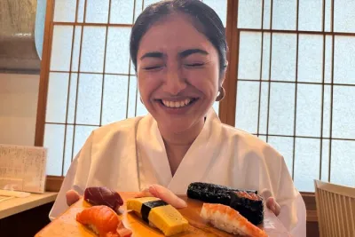 Sushi Making Class at a Real Tuna Dealer’s Shop in Shibuya