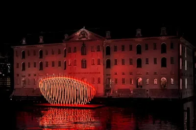 Private Amsterdam Light Festival Walking Tour along UNESCO Canals