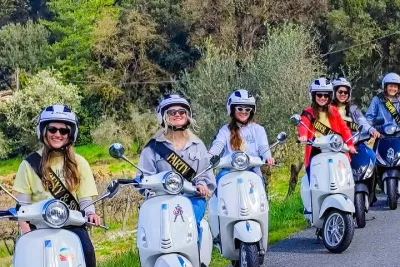 Chianti Vespa Adventure – Small Group from Florence