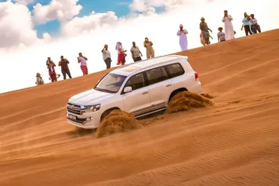 Dubai: Desert Safari with BBQ Dinner & Quad Biking Options