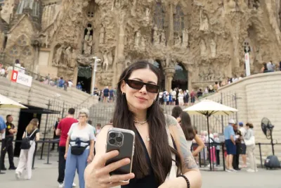 Barcelona Express: 3 Hour Iconic Highlights & Best Photo Spots