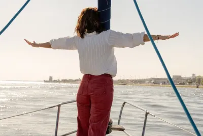 Sailboat Tour in Lisbon with drinks included | Morning and Sunset