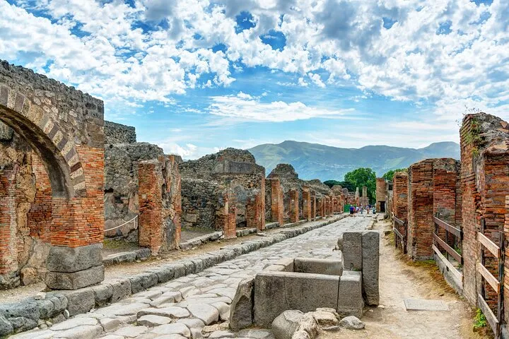 Pompeii and Sorrento Day Trip from Rome with Limoncello Tasting