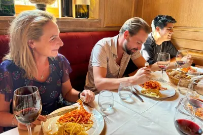 Rome Food and Wine Tour Through Trastevere with a Local Expert
