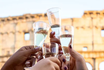 Rome: Nightlife Drinking Tour, Small Group Experience