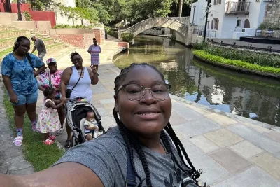 San Antonio Puzzling Adventure Scavenger Hunt Walking Activity