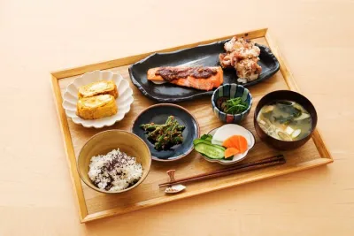 Japanese Home Cooking Class with Local Supermarket Visit
