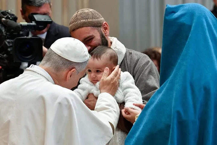 Papal Audience Experience with Tour guide