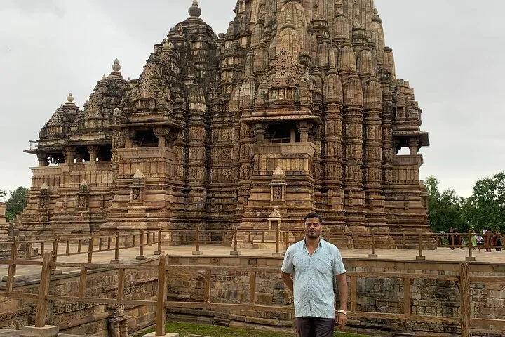 Classical India: Delhi, Jaipur, Agra, Orchha, Khajuraho &Varanasi