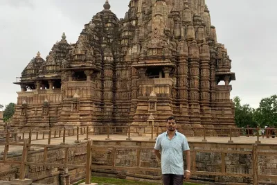 Classical India: Delhi, Jaipur, Agra, Orchha, Khajuraho &Varanasi