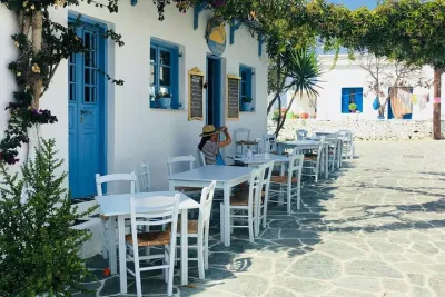 Sifnos, Milos & Santorini on a 8-Day Private Greek Islands Tour