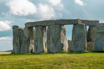 Stonehenge and Ancient Britain Small Group Day Tour from London