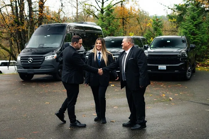 Private Seattle Airport Transfer | One-Way SUV or Van