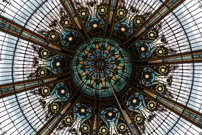 History of Fashion: Haute Couture and Revolution in Paris