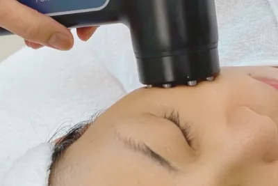 Tokyo Private Intensive Facial care 80 min with Gift