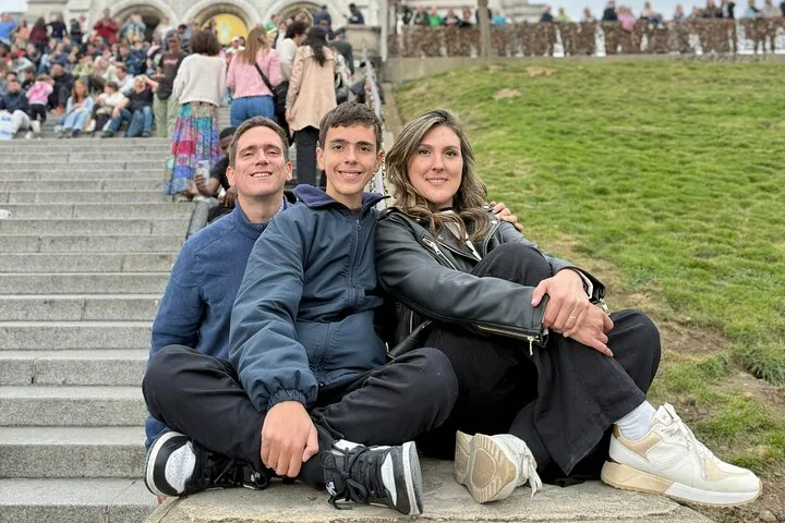Private Paris Tour from the Airport in Spanish