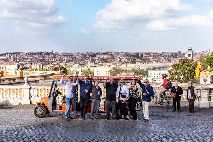 Rome VIP Food Tour by Golf Cart with Pasta and Gelato