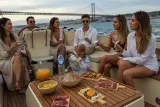 Lisbon Luxury Sunset Boat Tour with open bar and Alentejo Tasting