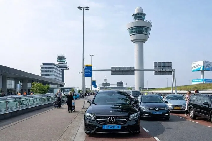 Private Taxi Transfer From or To Amsterdam Schiphol Airport (AMS)