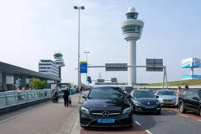 Private Taxi Transfer From or To Amsterdam Schiphol Airport (AMS)