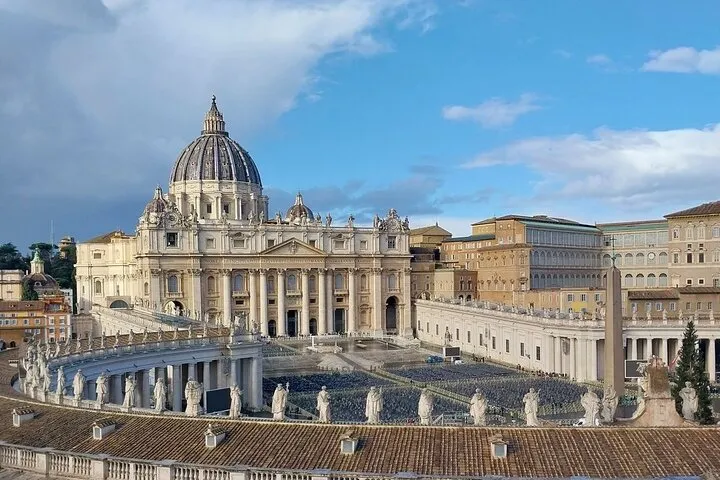St. Peter's Basilica: Square, Dome & Papal Tombs - Skip the Line