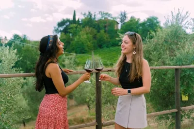 Tuscany Winery Hopping Tour with Lunch & Tastings at 2 Vineyards