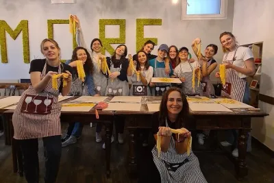 Rome Cooking Class: Fettuccine and Tiramisù with Air Conditioning