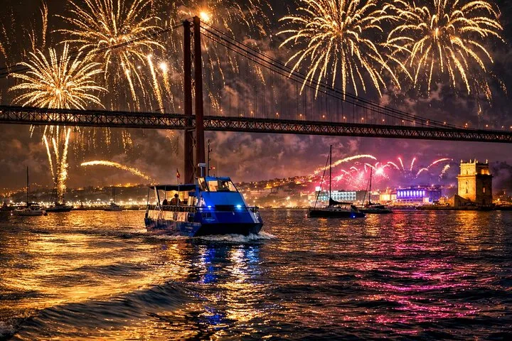 New Year's Eve Fireworks Cruise with Sparkling Wine