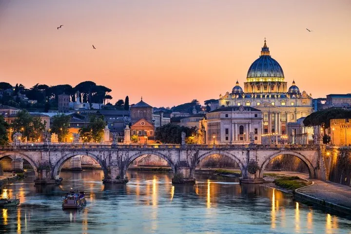 Exclusive Evening Vatican Guided Tour with Aperitivo