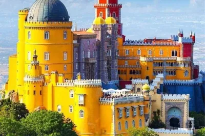 Sintra, Pena Palace, Regaleira & Cascais Tour from Lisbon