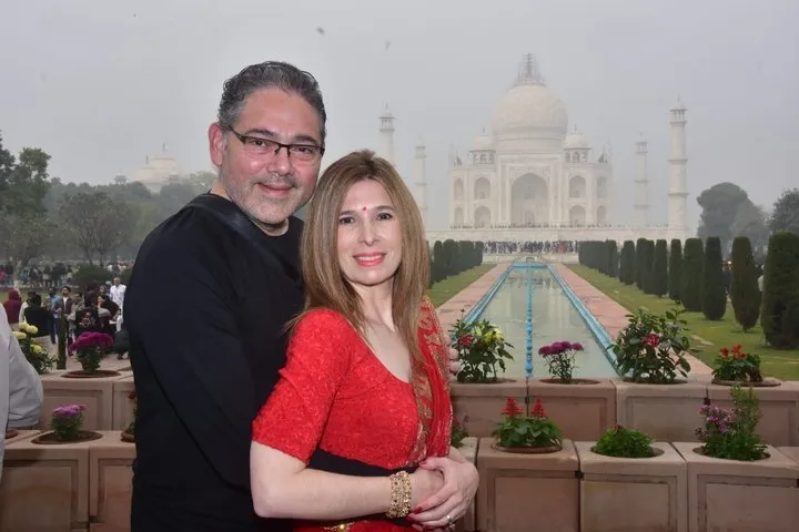 Sunrise Taj Mahal Express Entry Tickets With Professional Guide