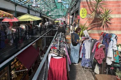 Paris Flea Market Private Tour Saint Ouen Antiques with Pickup