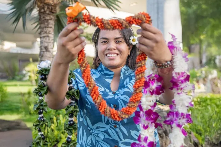 Honolulu Airport Custom Lei Greeting - Choose Your Lei (HNL)