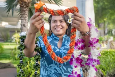 Honolulu Airport Custom Lei Greeting - Choose Your Lei (HNL)