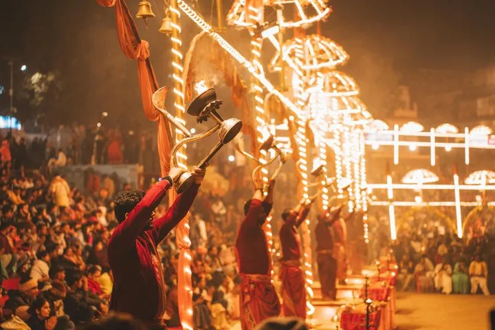 Varanasi Landmark Evening City Tour - Aarti, Boating & Witnessing the GOD