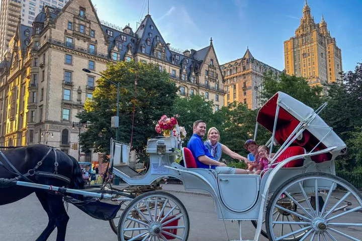 NYC: Official Guided Central Park Horse Carriage Ride