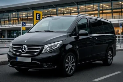 Private Van: Paris CDG/Orly/BVA Airport to Central Paris Hotels