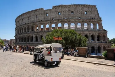 Rome:Colosseum, Forum, Palatine Hill & Tuk Tuk Tour Guided
