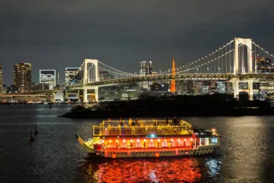 Tokyo Yakatabune Dinner Cruise：Sukiyaki, Show&Tokyo Tower Option