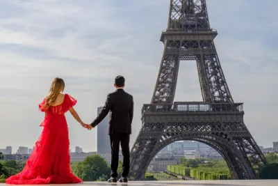 Eiffel Tower Photoshoot. ONE PRICE (Solo, Couple, Group Up to 99)