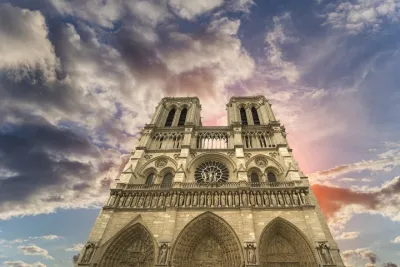 Paris: Notre Dame Tour & Reserved Entrance