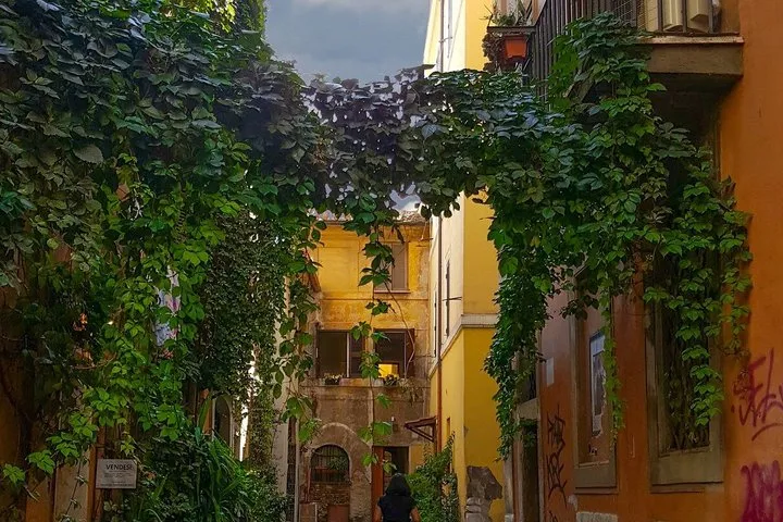 Explore the Jewish Ghetto and Trastevere Private Tour